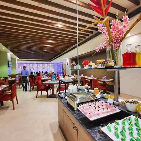 Regenta Central Grand Exotica Pimpri-Chinchwad Εξωτερικό φωτογραφία