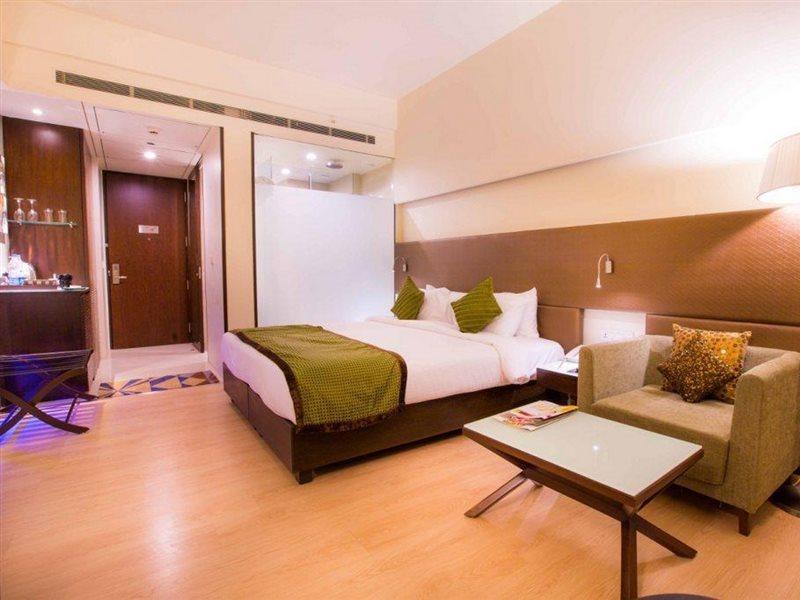 Regenta Central Grand Exotica Pimpri-Chinchwad Εξωτερικό φωτογραφία
