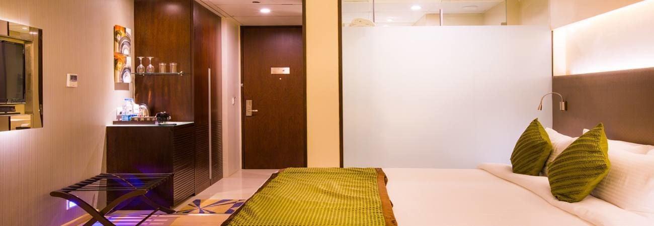 Regenta Central Grand Exotica Pimpri-Chinchwad Εξωτερικό φωτογραφία