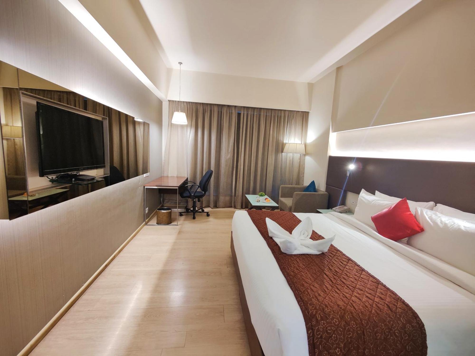 Regenta Central Grand Exotica Pimpri-Chinchwad Εξωτερικό φωτογραφία