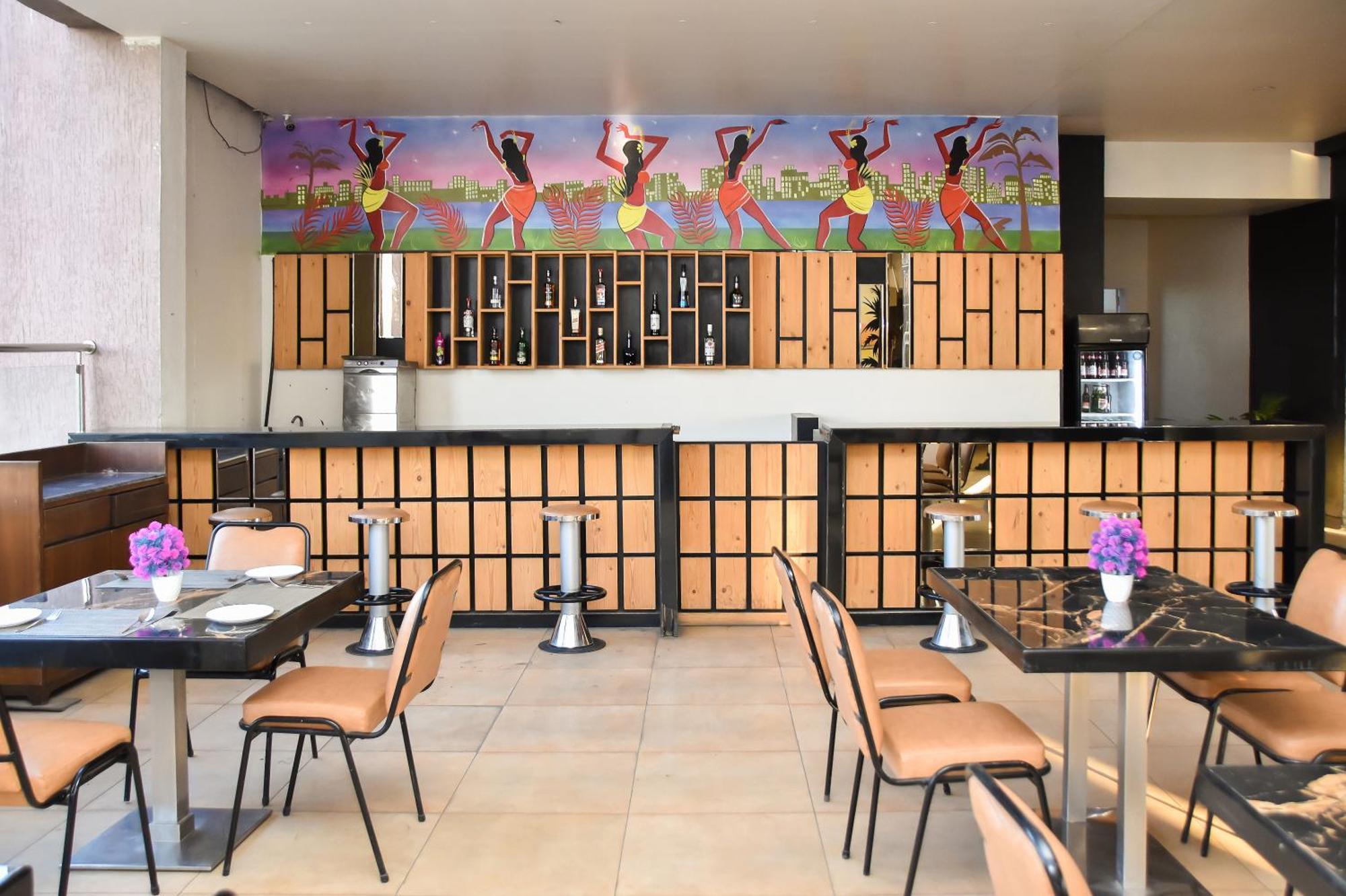 Regenta Central Grand Exotica Pimpri-Chinchwad Εξωτερικό φωτογραφία