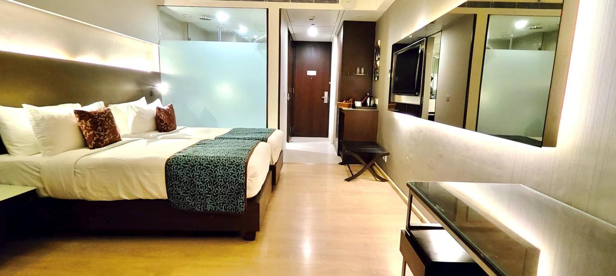 Regenta Central Grand Exotica Pimpri-Chinchwad Εξωτερικό φωτογραφία